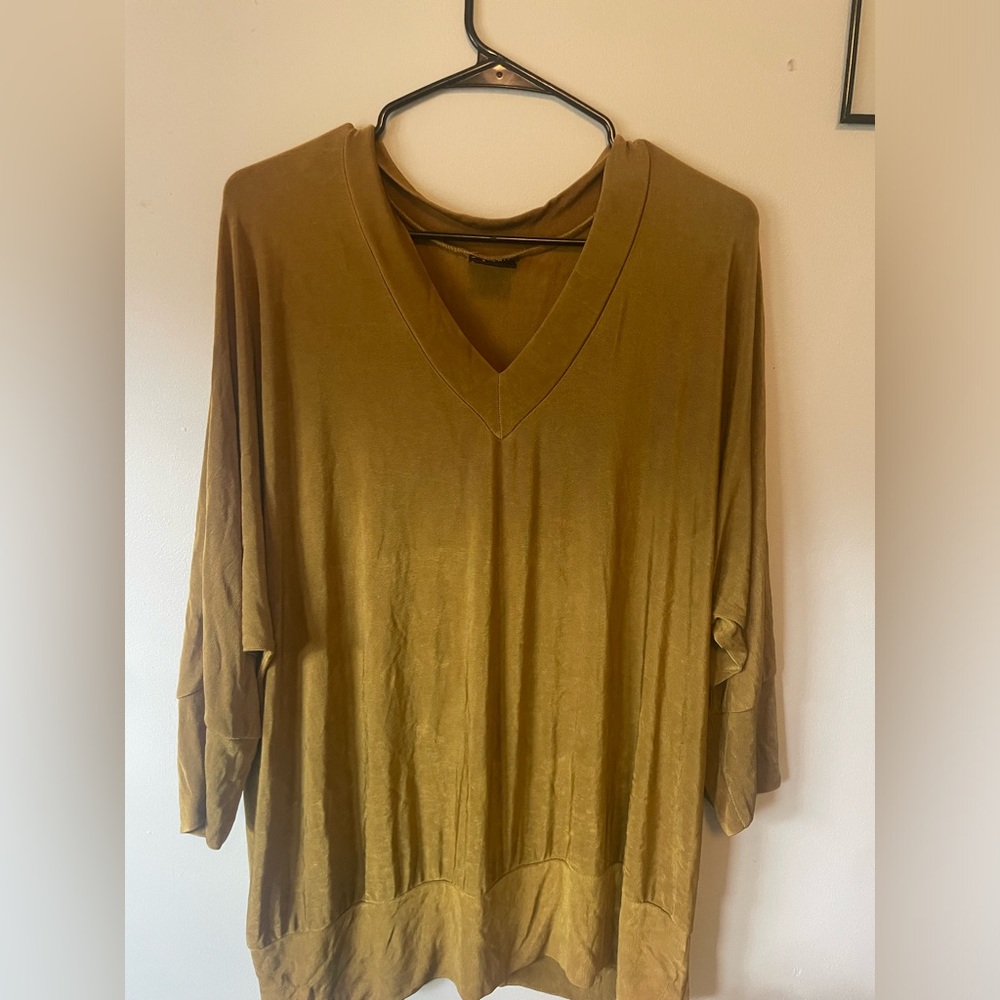 Slinky dolman top